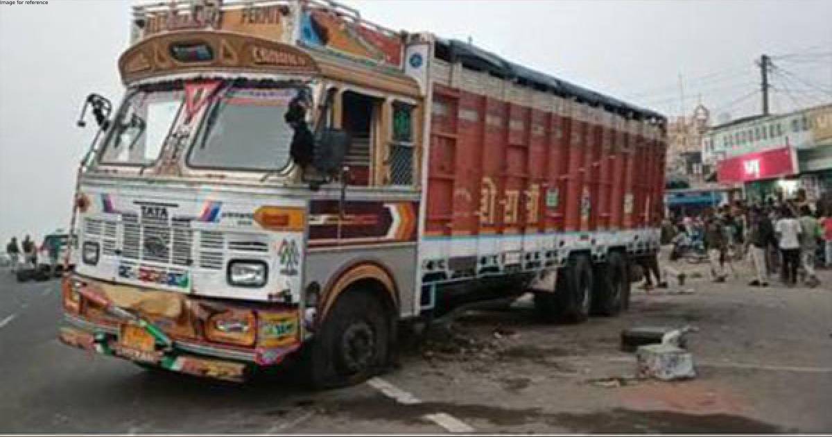7 dead as truck crushes bystanders in MP's Ratlam; ex-gratia announced